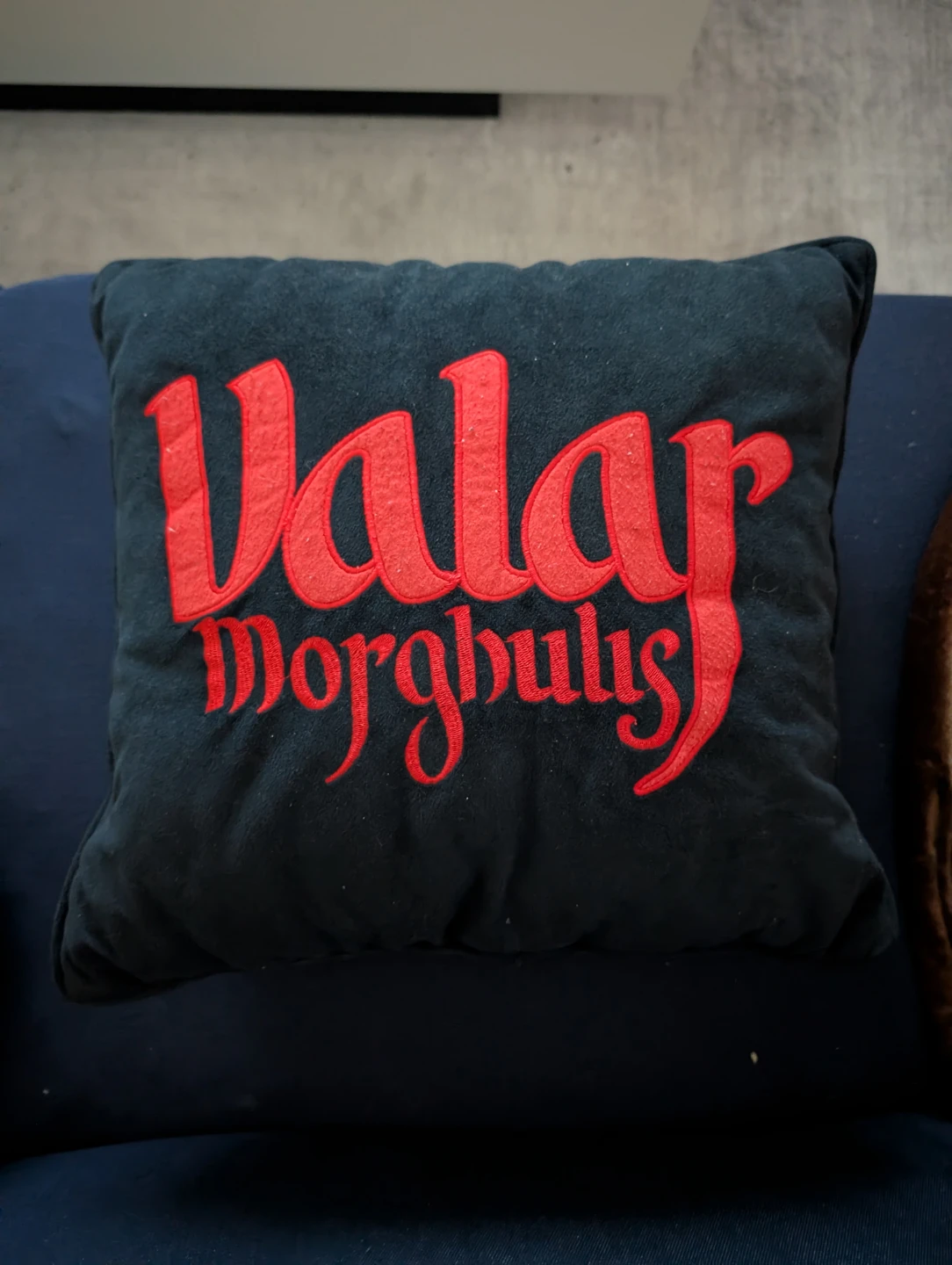 Game of Thrones Valar Morghulis Pillow - photo 2