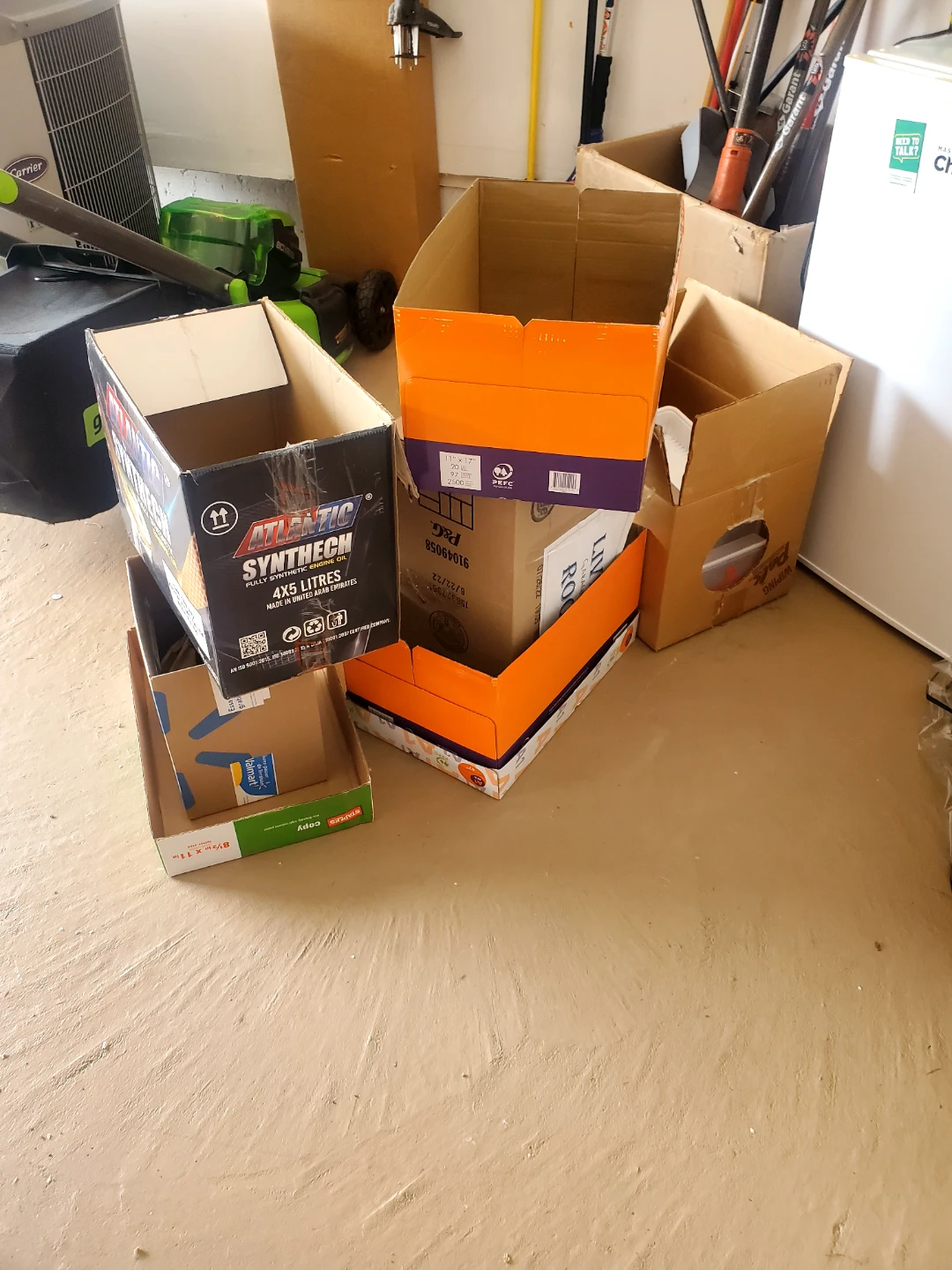 Lot of Cardboard Boxes - photo 2
