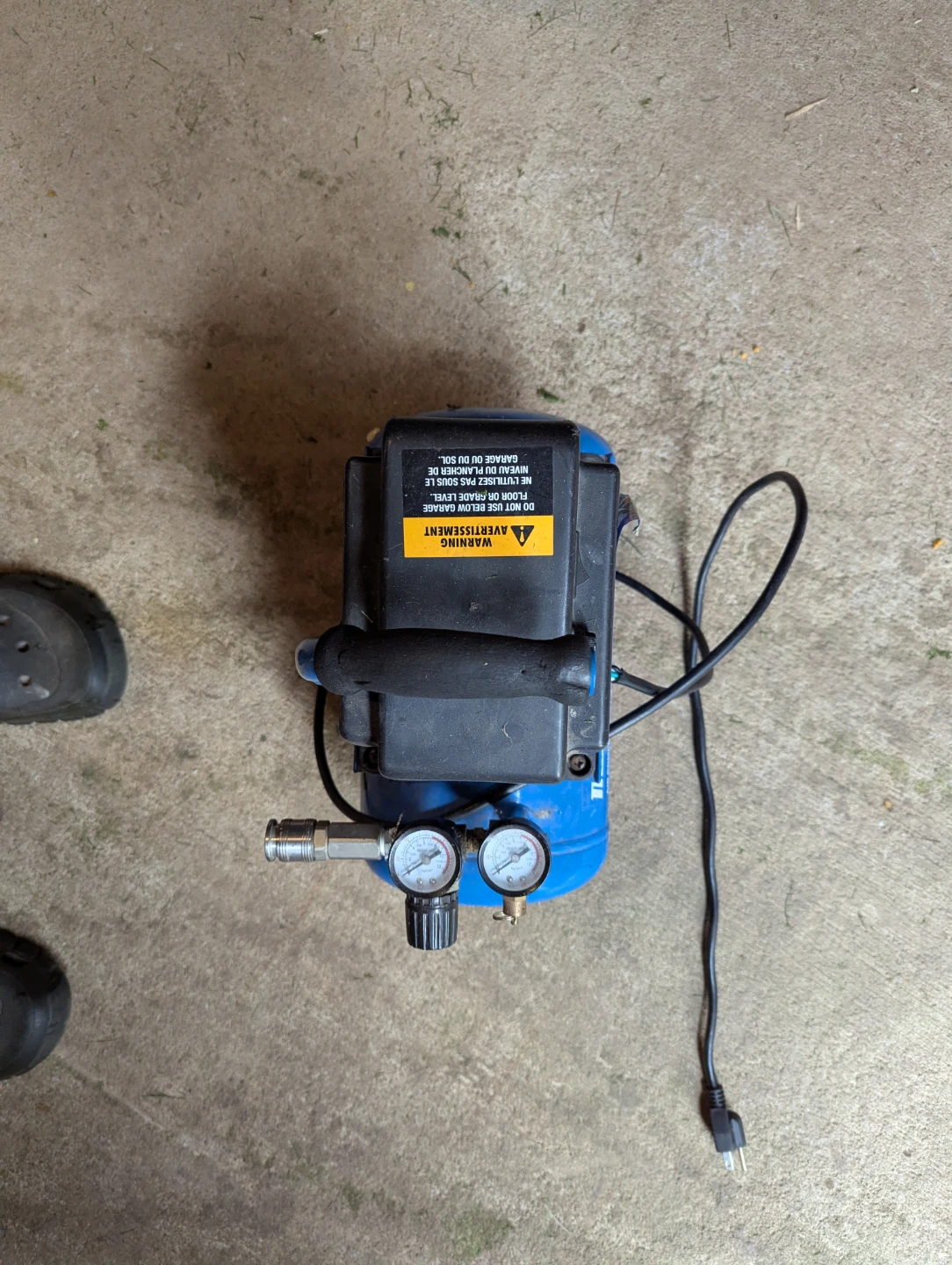 Mastercraft Air Compressor - photo 3