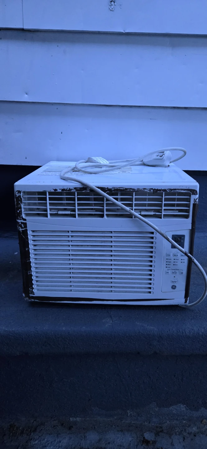 GE Window Air Conditioner - photo 2