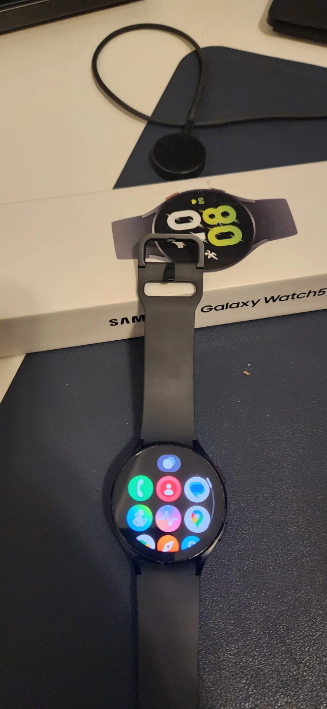 Samsung Galaxy Watch 5 - photo 2