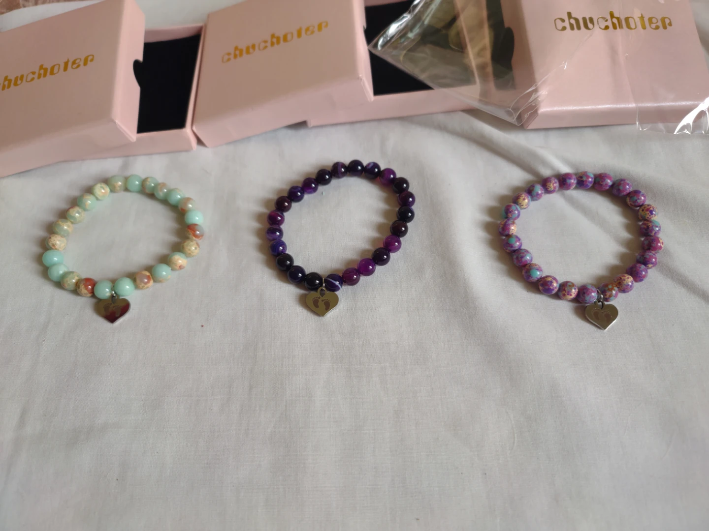 Mother's bracelet with a box