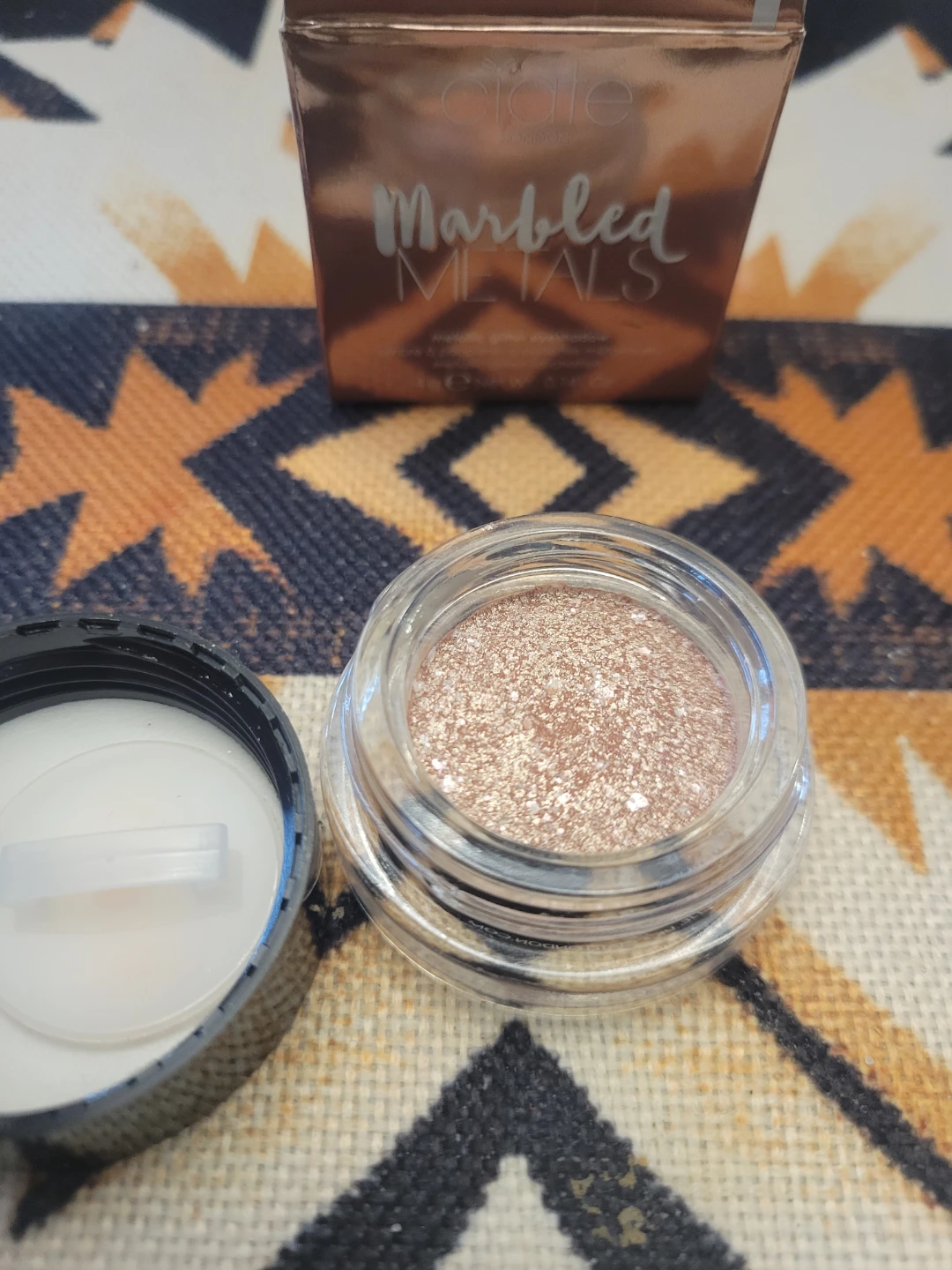 Ciaté London Marbled Metals Metallic Glitter Eyeshadow - Entwine - photo 2