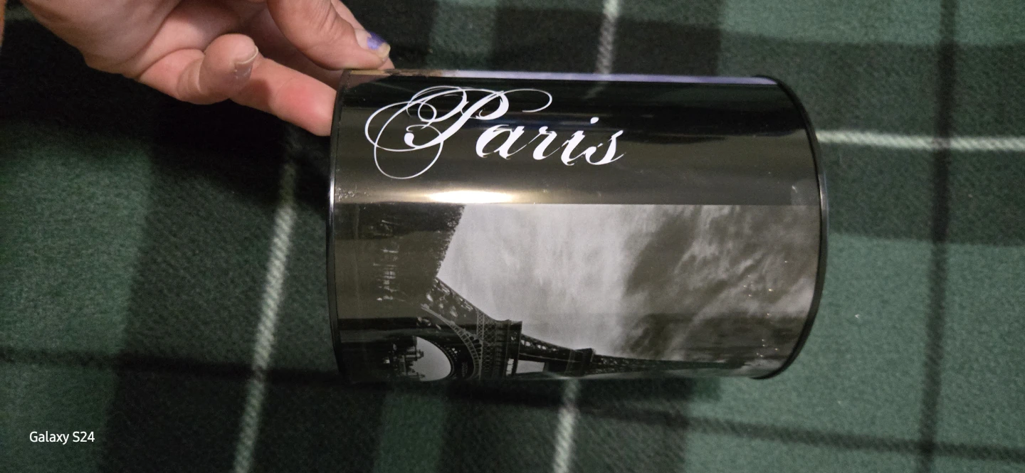 Eiffel Tower Paris Tin Canister to hold change - photo 2