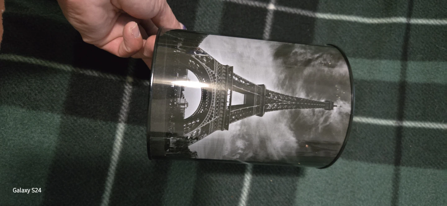 Eiffel Tower Paris Tin Canister to hold change - photo 3