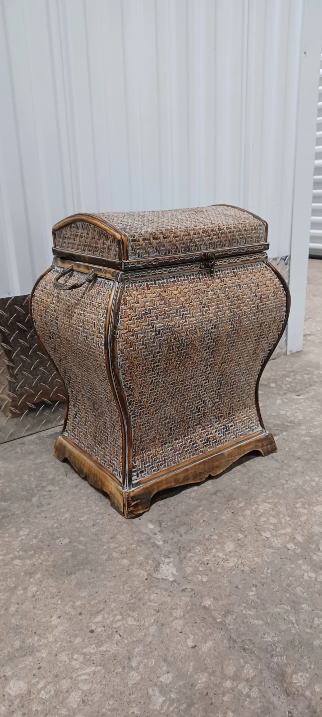 CLASSY SMALL CHEST  good condition  good quality - photo 5