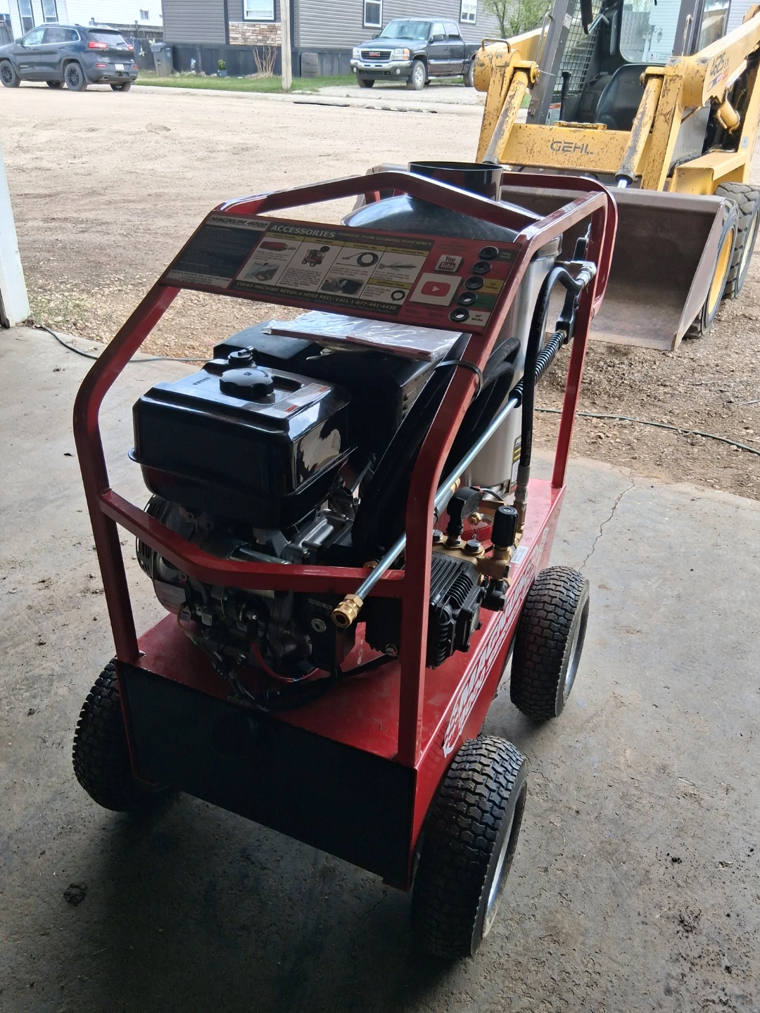 Magnum 4000 Series Gold Hot Water Pressure Washer - photo 2