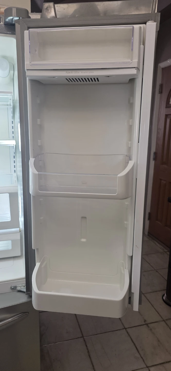 Frigidaire Gallery Stainless Steel French Door Refrigerator - photo 3