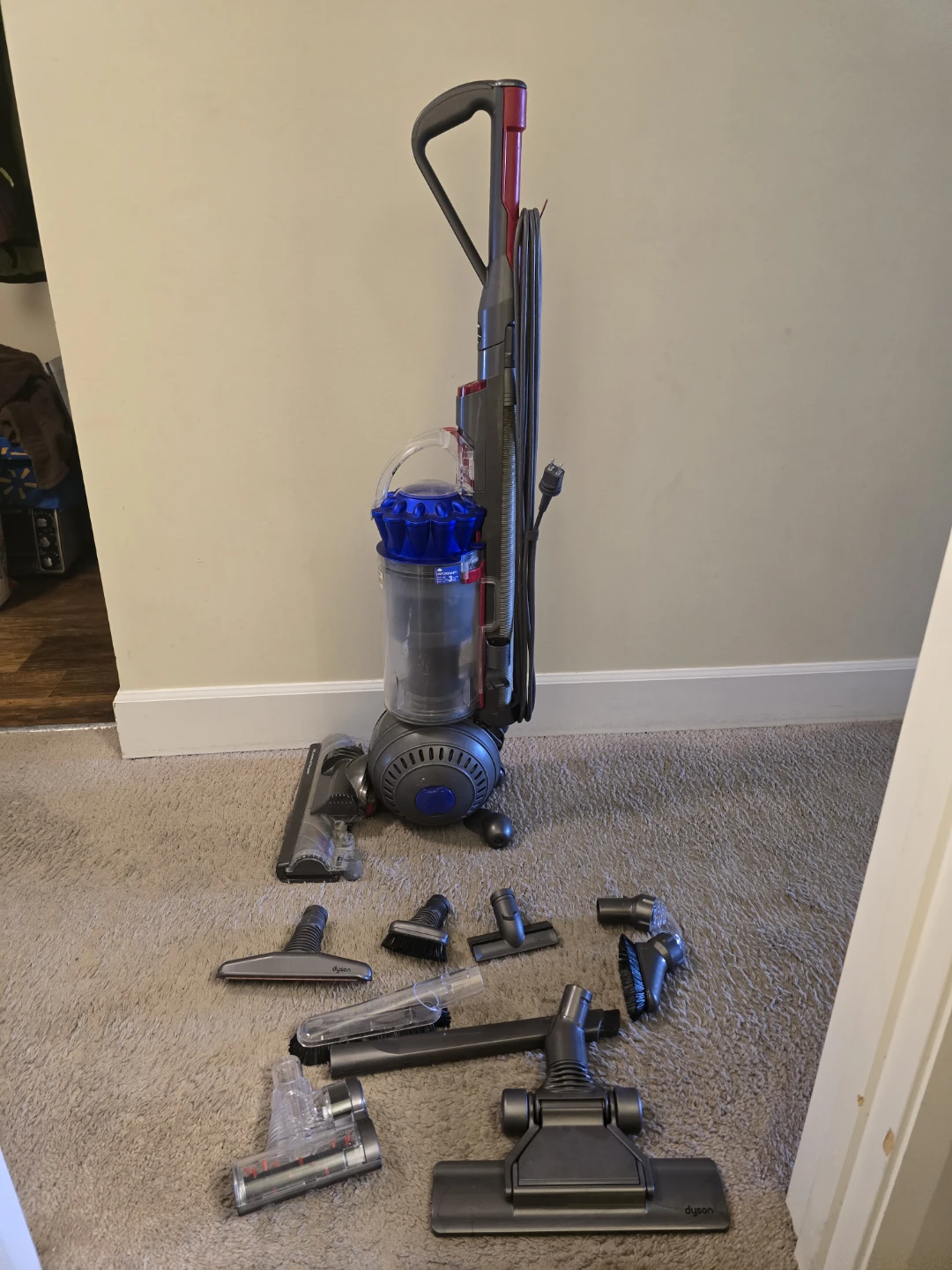 Dyson DC66 vacuum - photo 4