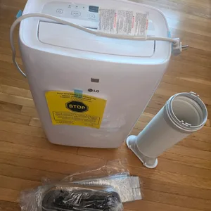 LG Portable Air Conditioner LP0621WSR - 6000 BTU