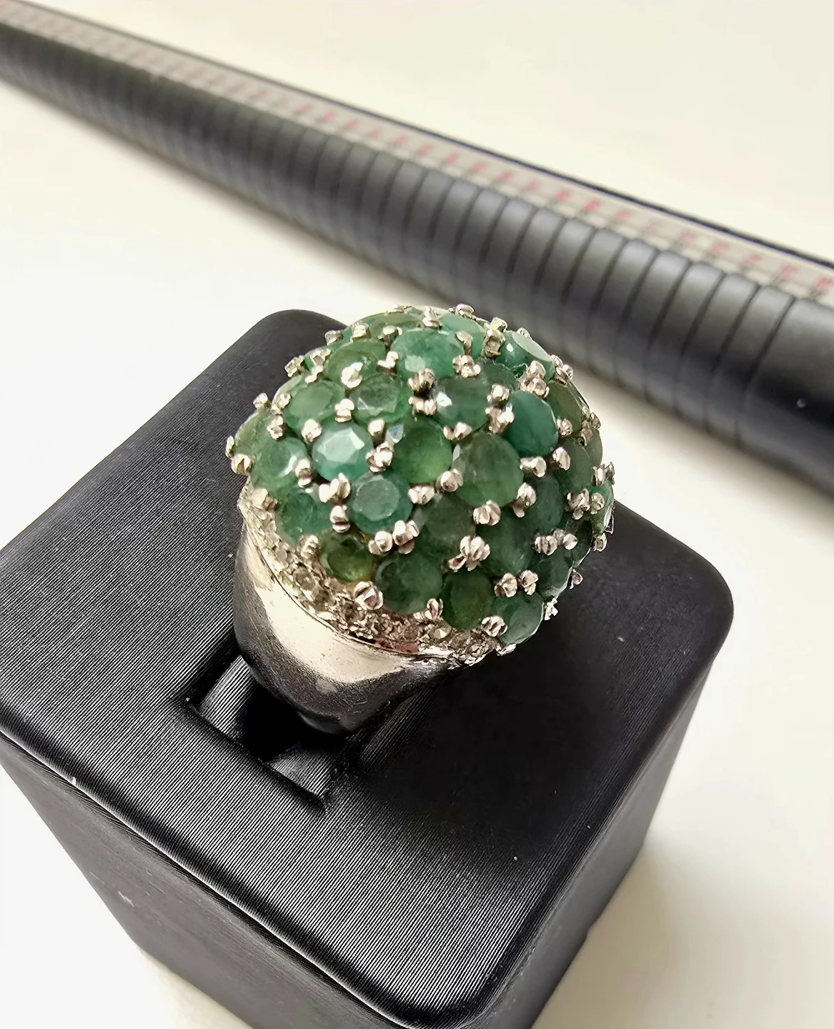 Beautiful sparkly Emerald 925 Silver ring for sale - photo 3