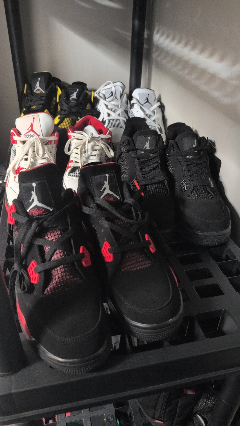 Air Jordan 4 for sale - photo 2