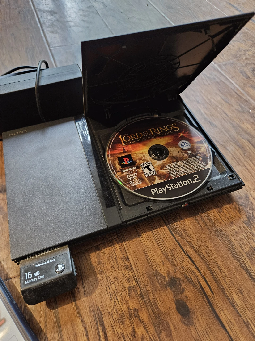 Sony PlayStation 2 Console Bundle with Games and Controllers - photo 2