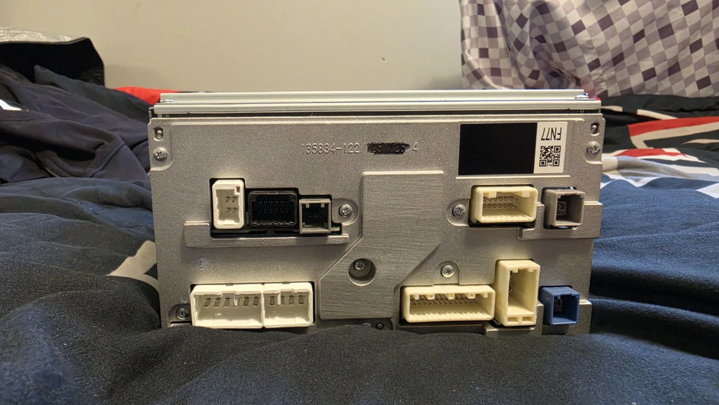 2015 -2018 Subaru forester harman kardon navi head unit - photo 2