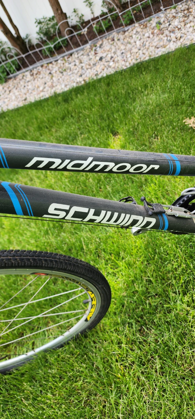 Schwinn Midmoor Hybrid Series Bicycle - photo 4