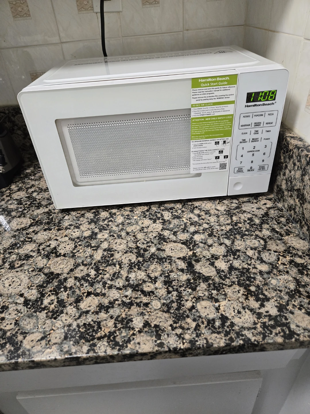 Hamilton Beach Microwave - photo 4