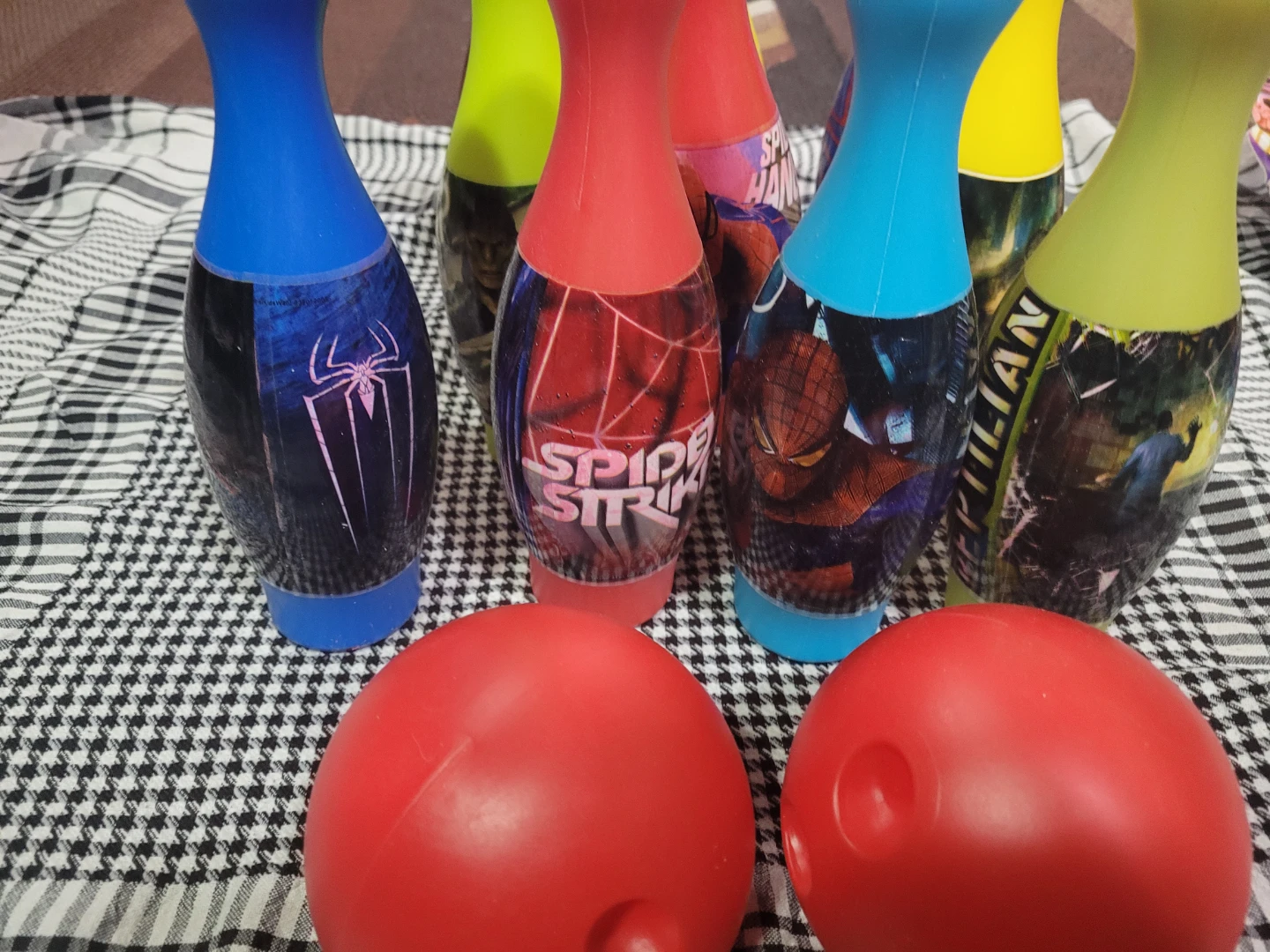 Kids Plastic Bowling Set with 2 Balls and 10 Pins - photo 2