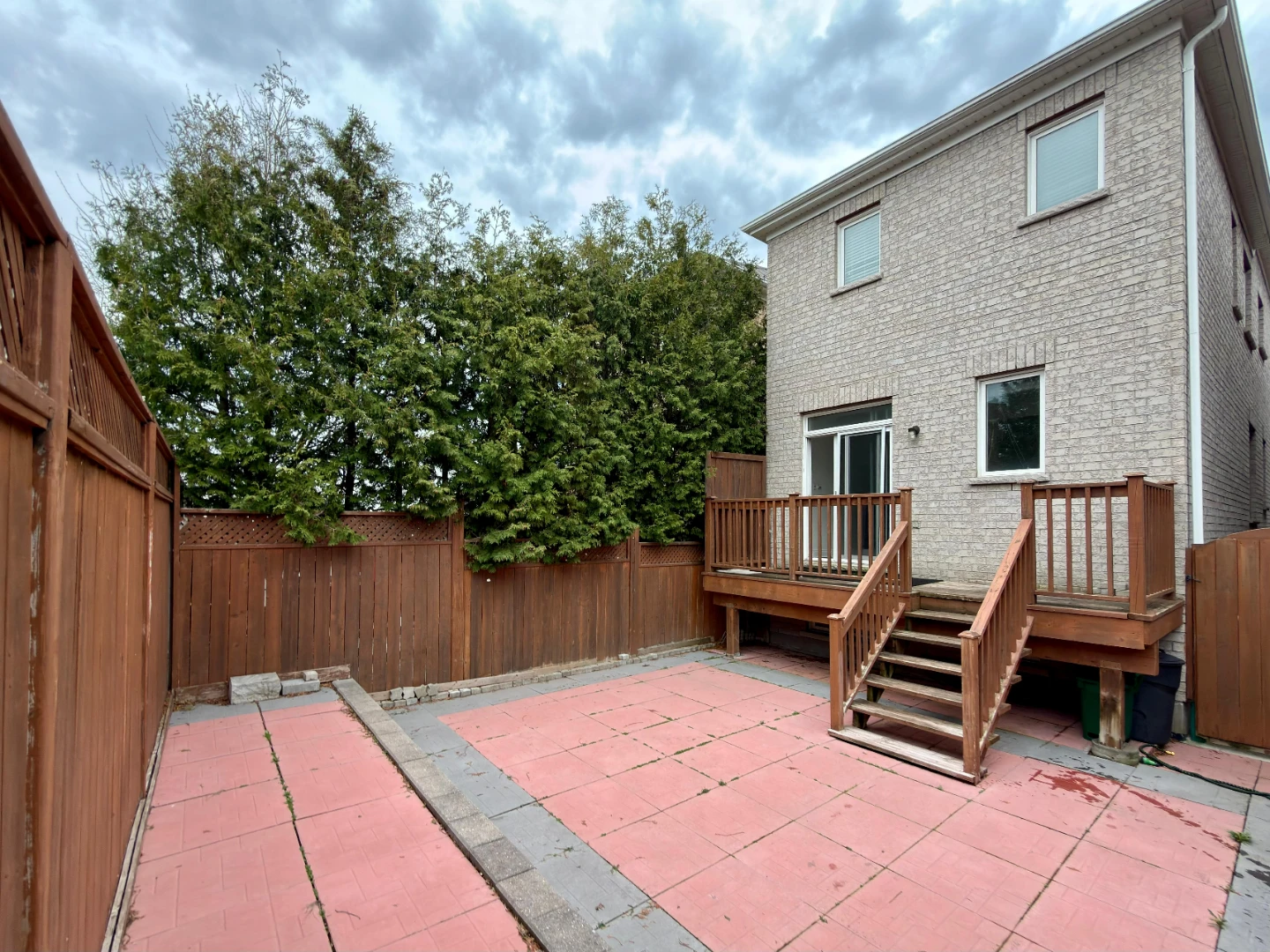 Three Bedroom Townhouse with Deck and Garage - photo 3