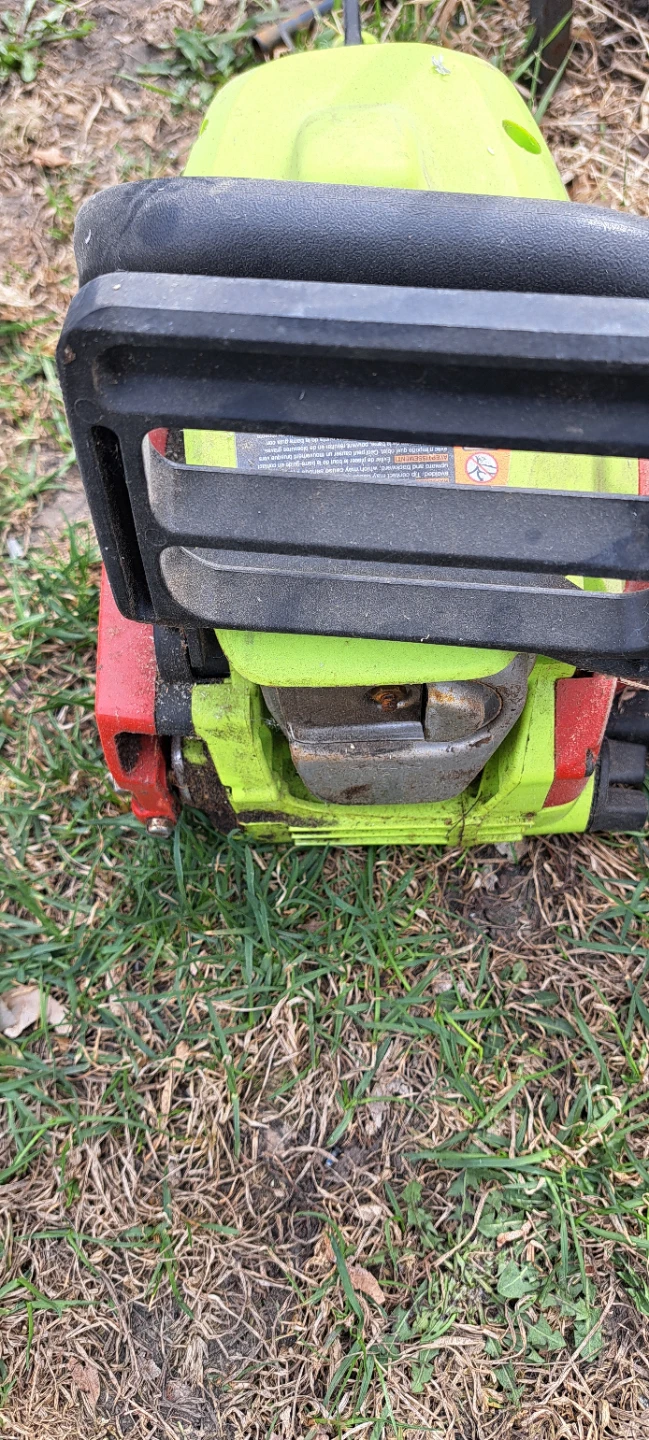 Poulan Predator Chainsaw 35cc / 16" - photo 2