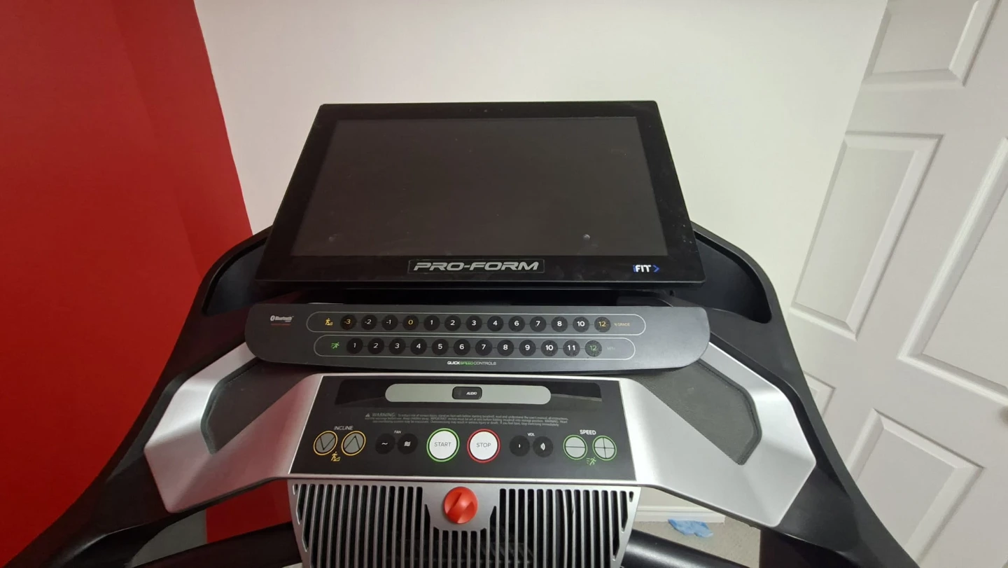 ProForm Pro 9000 Smart Treadmill with iFit - photo 4