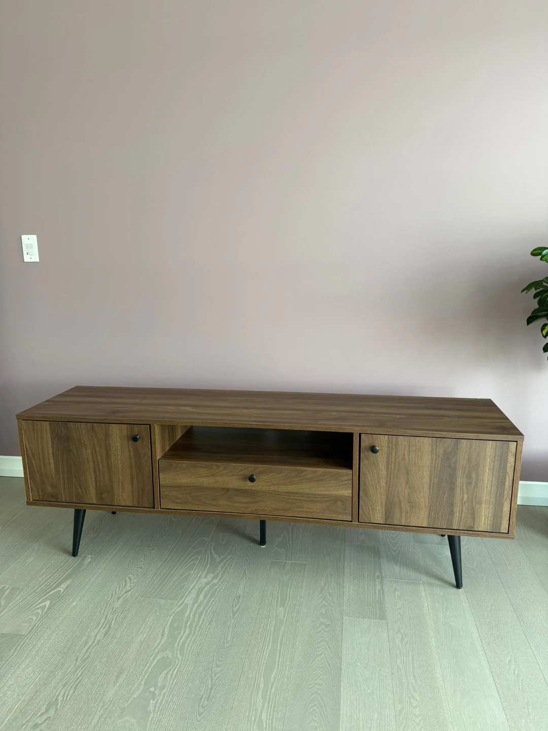 TV/Entertainment stand