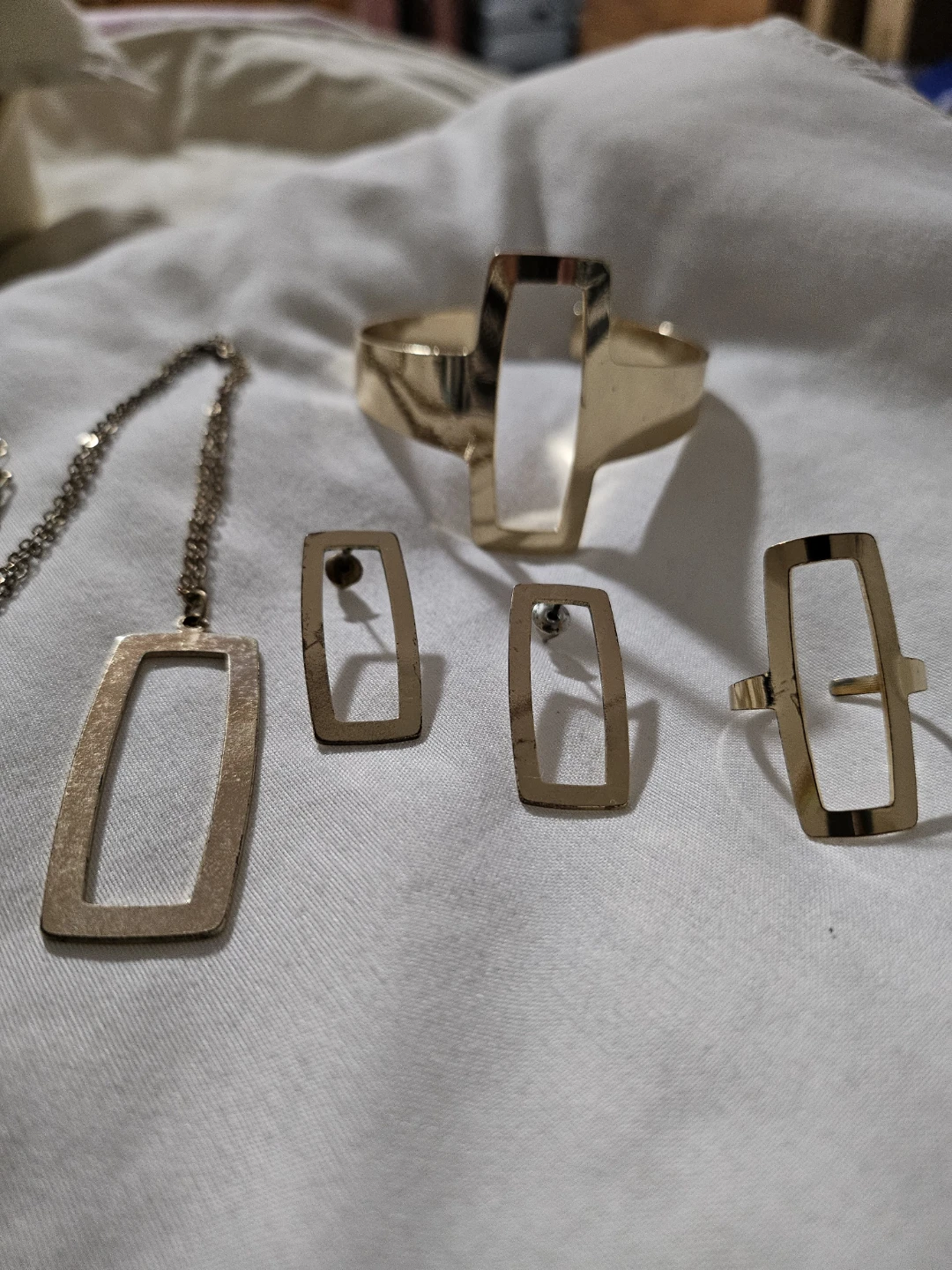 Gold Tone Geometric Jewelry Set (Copper Material) - photo 4