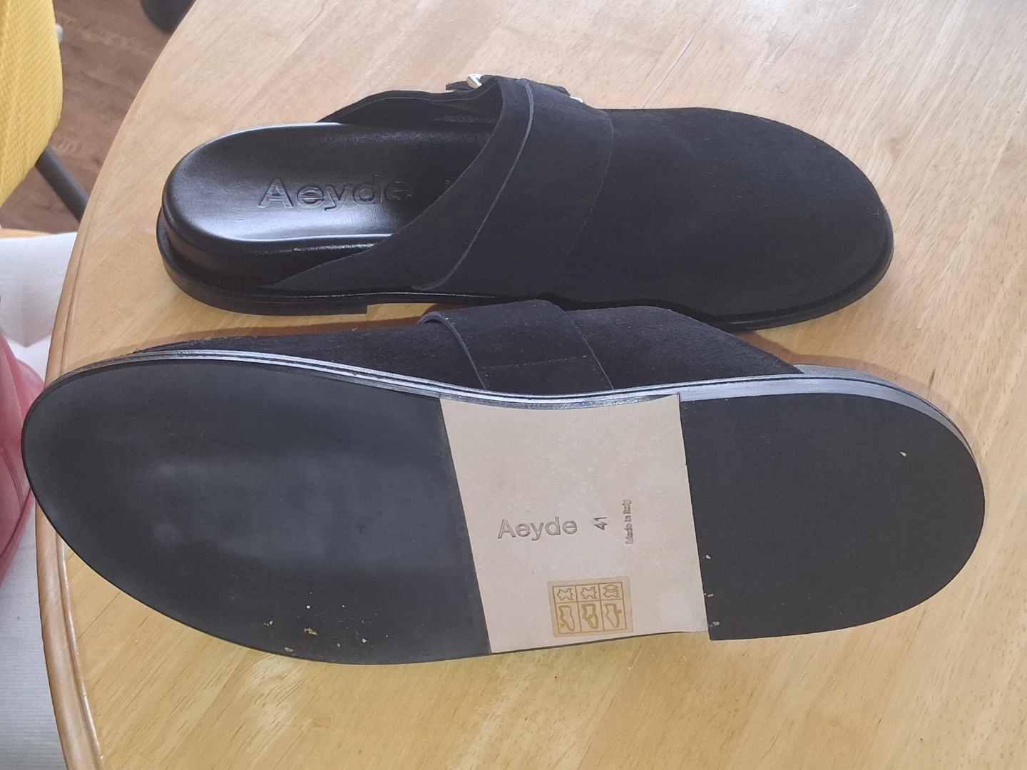 Aeyde Black Suede Unisex Clogs - Woman Size 41