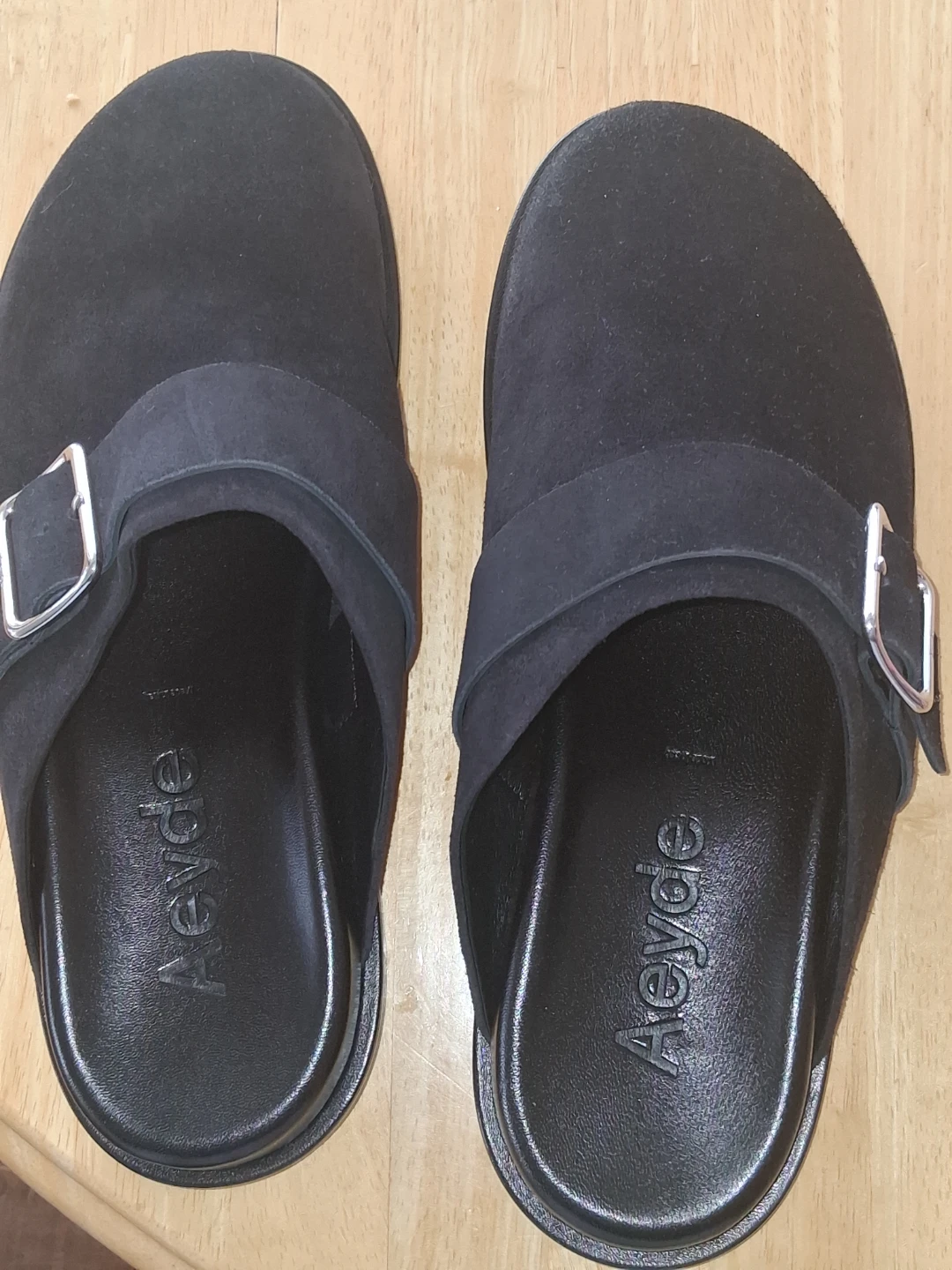 Aeyde Black Suede Unisex Clogs - Woman Size 41 - photo 3