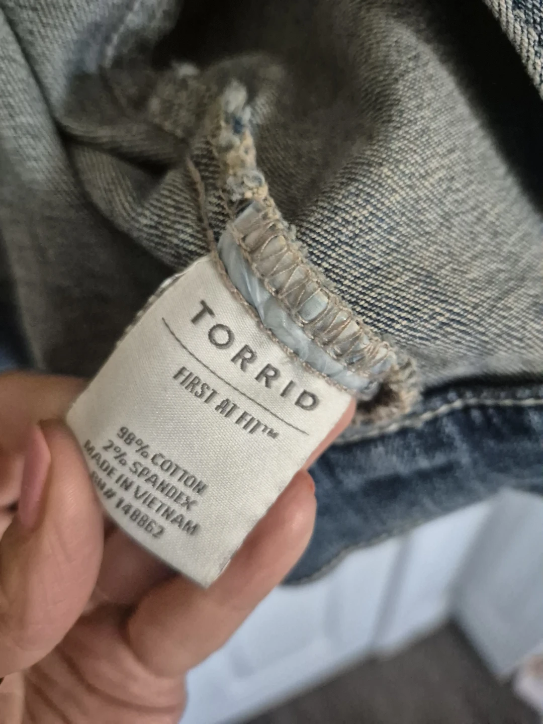 Torrid Denim Vest Size 4X - photo 4