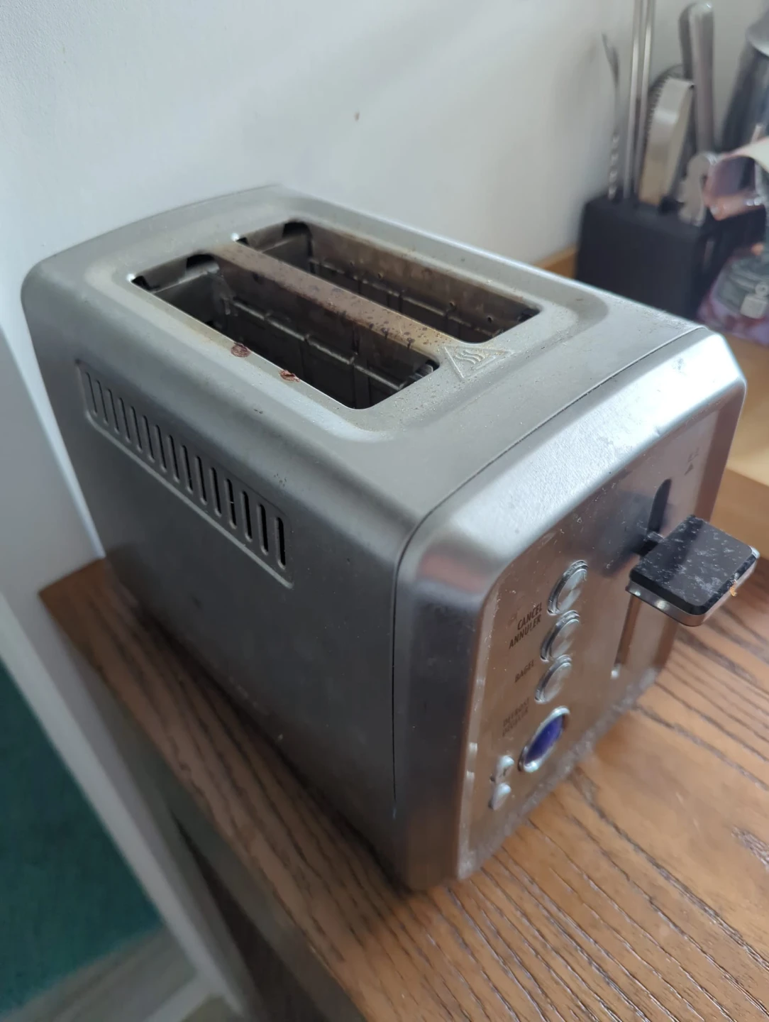 Stainless Steel 2-Slice Toaster
