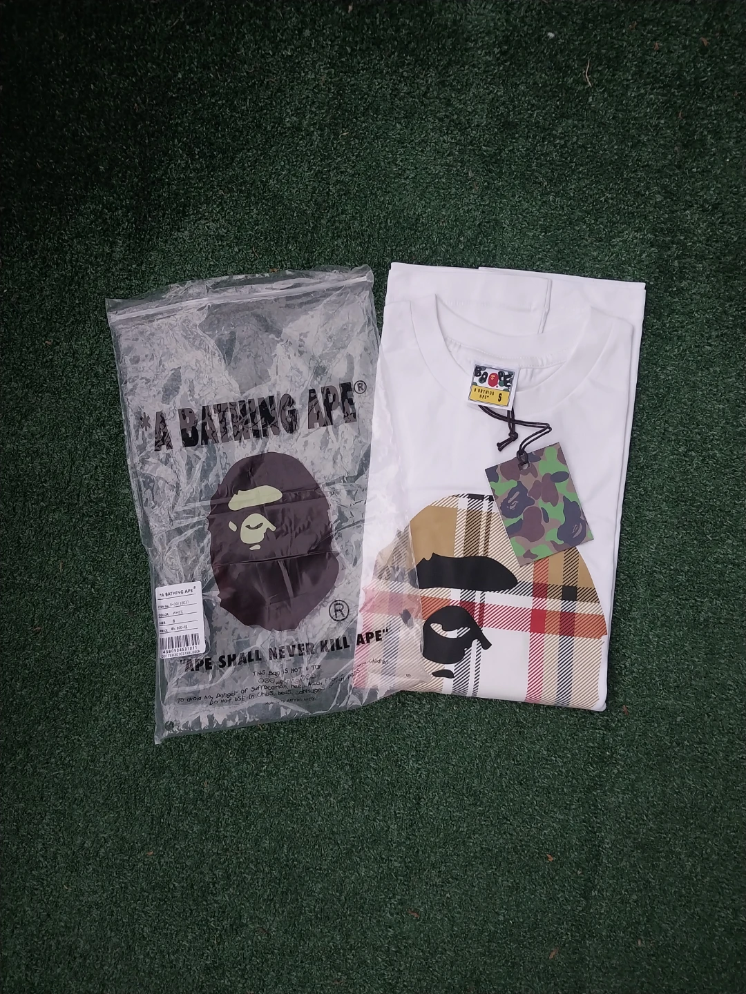 A Bathing Ape BAPE White T-Shirt Size S