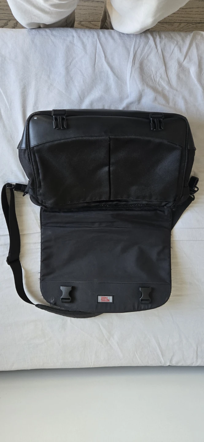 TUMI Black Messenger Bag - photo 2