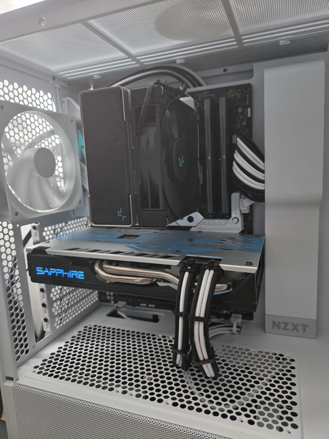 Gaming PC – i5-12600KF | RX 580 8GB |16GB DDR5 - photo 3