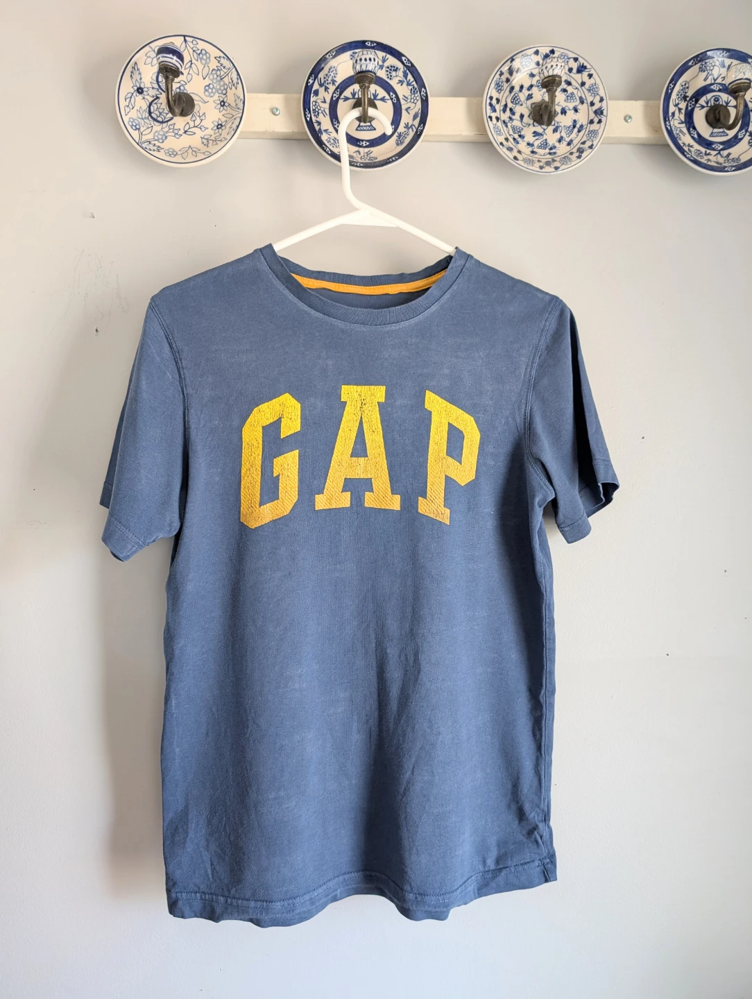 GAP T-shirt and Sweatpants Set - photo 2