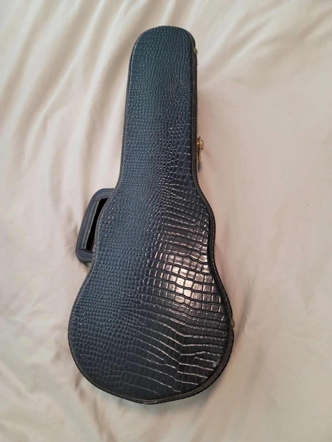 Vintage Ukulele with Hard Case - photo 3