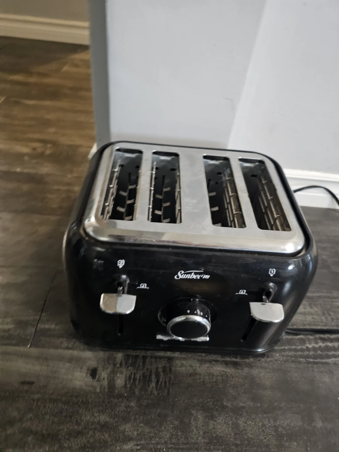 Sunbeam 4-Slice Black Toaster - photo 2