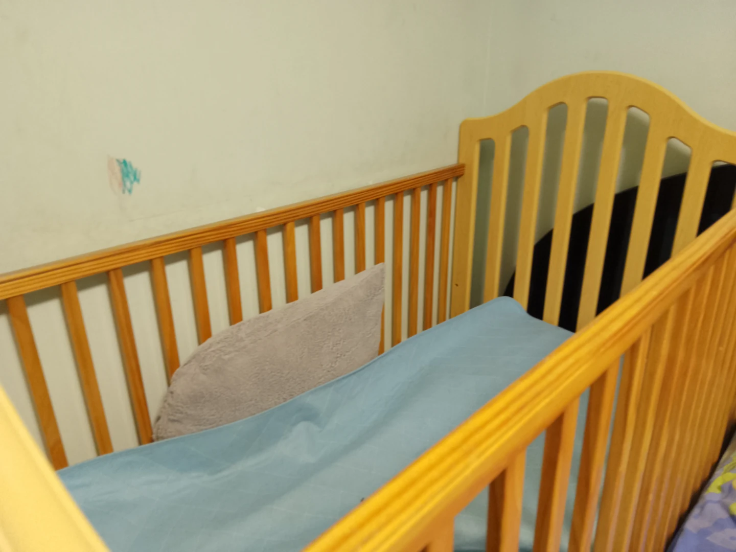 Wooden Baby Crib - photo 3
