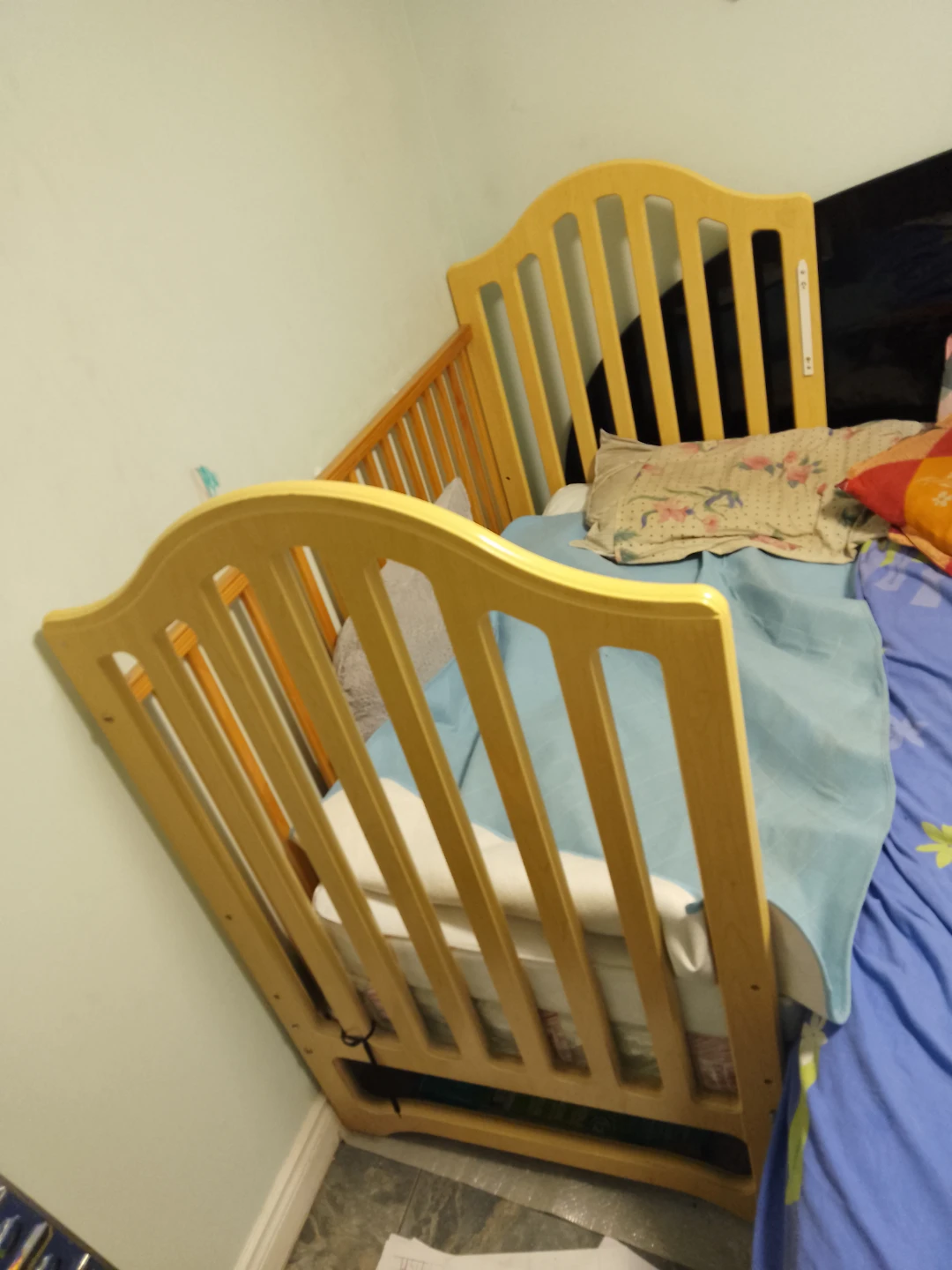 Wooden Baby Crib - photo 4