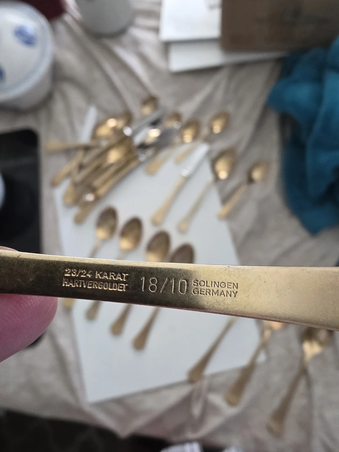 23/24 Gold-Plated Spoons and Knives - Solingen Germany - photo 4