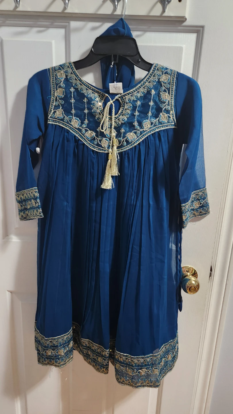 Girls' Embroidered Kurti Set