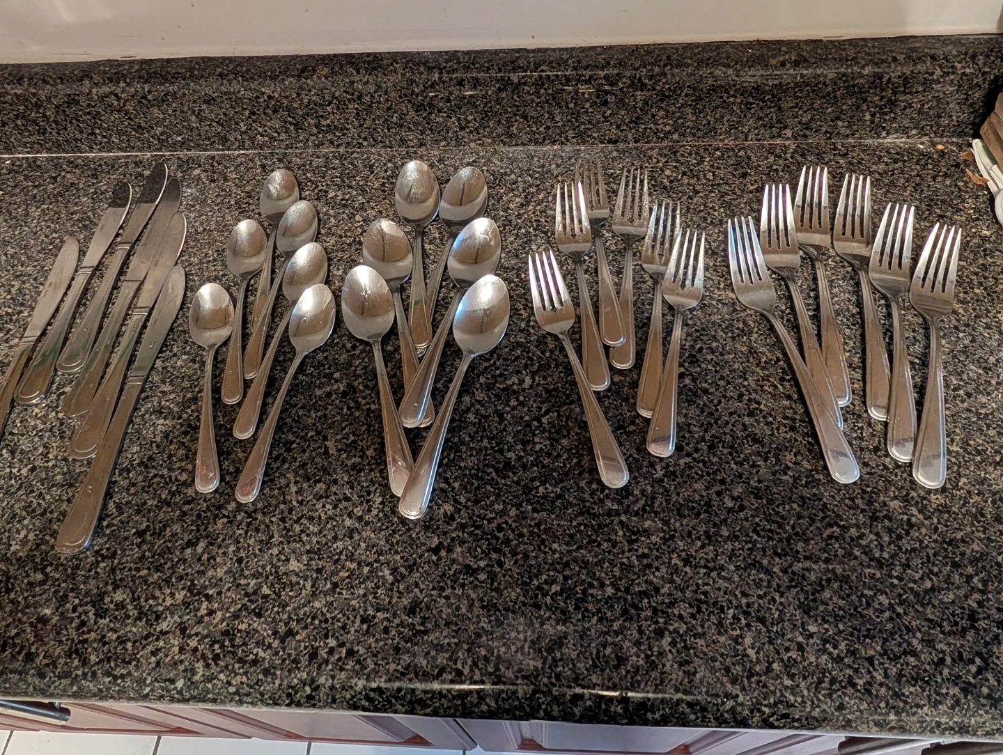 30 pieces Stainless Steel Cutlery Set - Forks, Spoons, Knives - photo 5