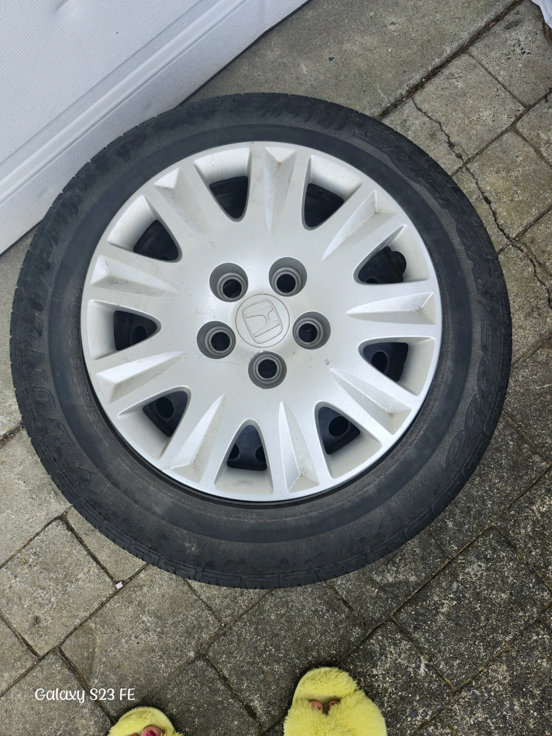 4 Rims and 4 wheel covers - photo 2