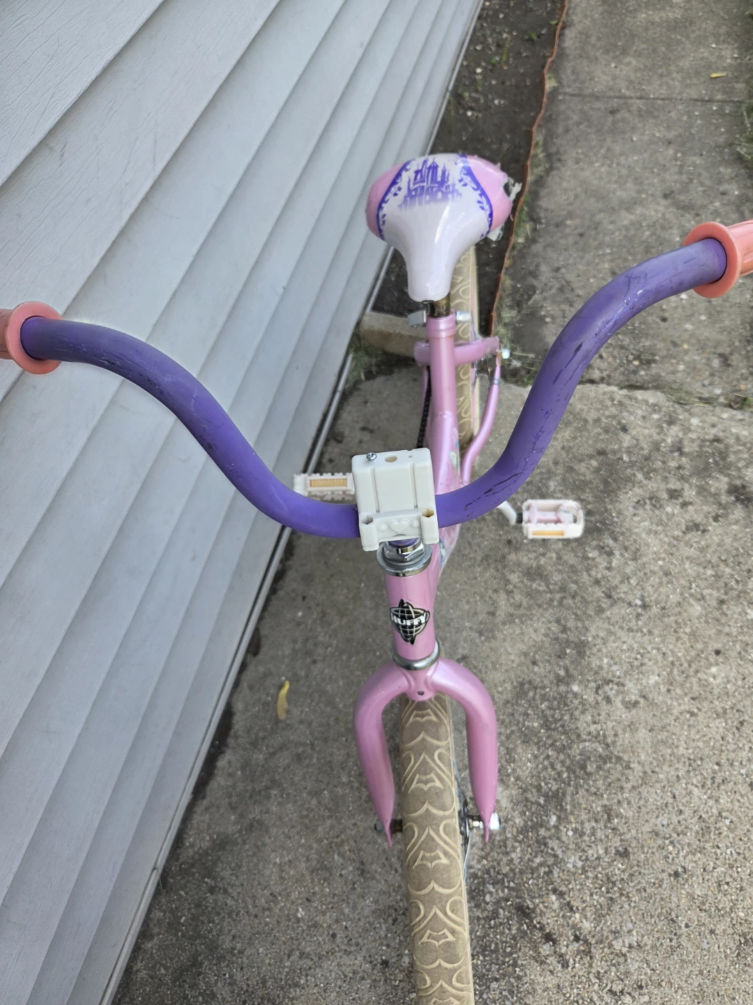 LITTLE GIRLS BIKE - photo 3