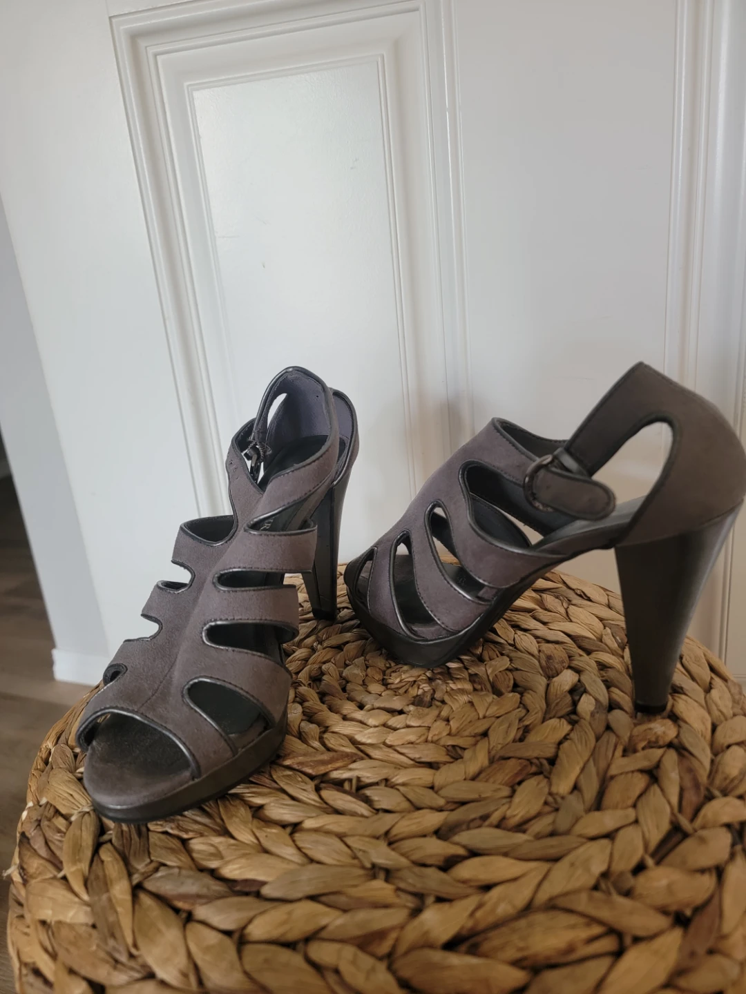Christian Siriano for Payless Caged Heels - Grey/ Size 6.5