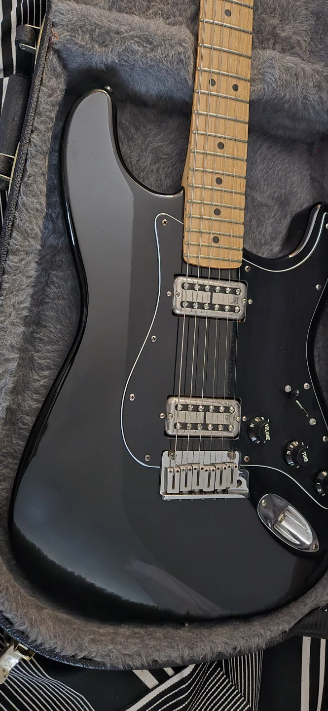 Fender Strat - photo 2