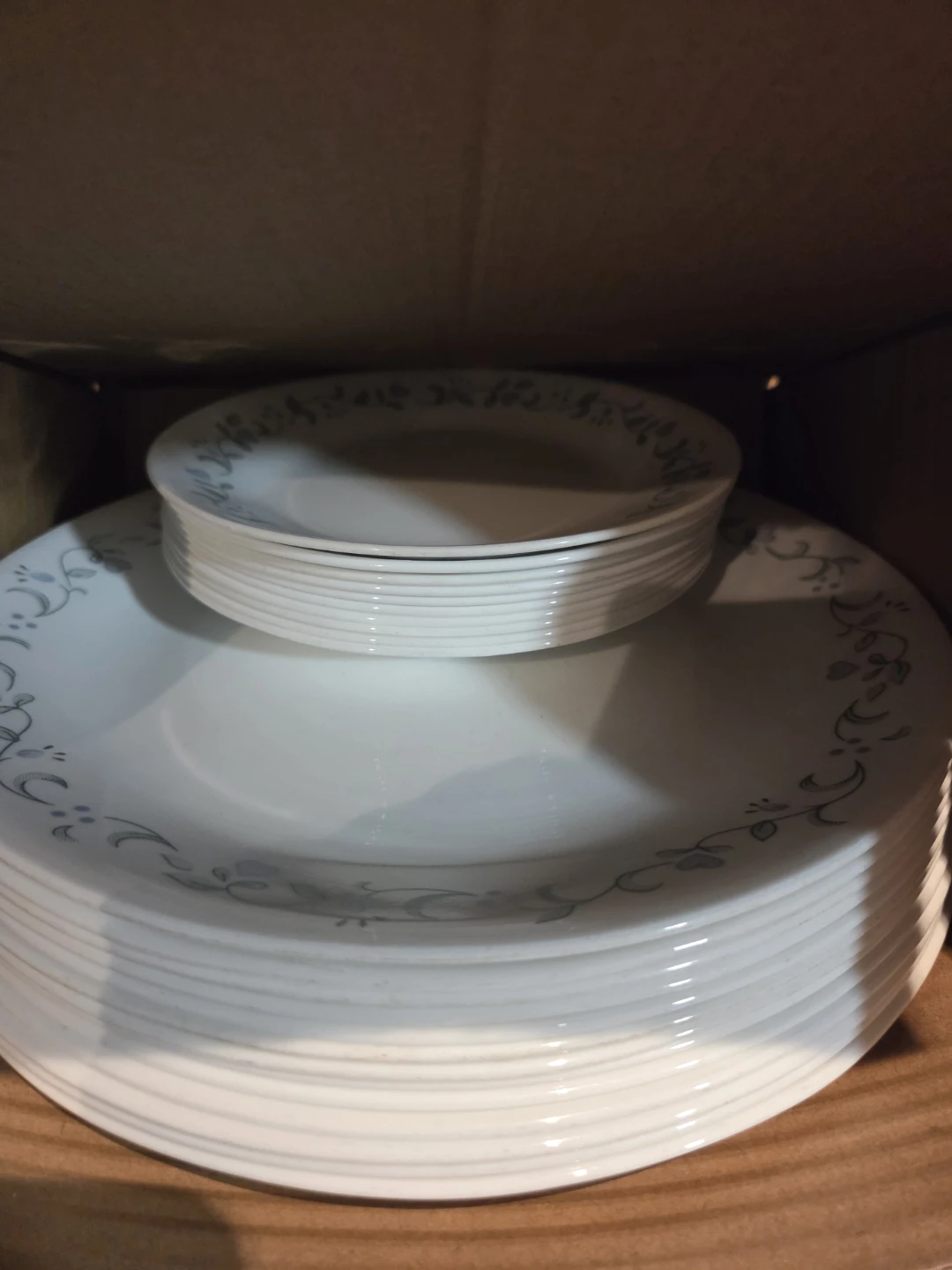 Corelle Dinner Plates