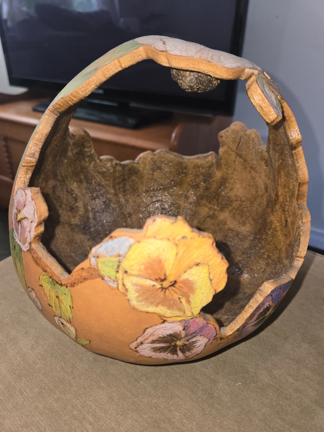 Hand-painted Gourd Basket - photo 4