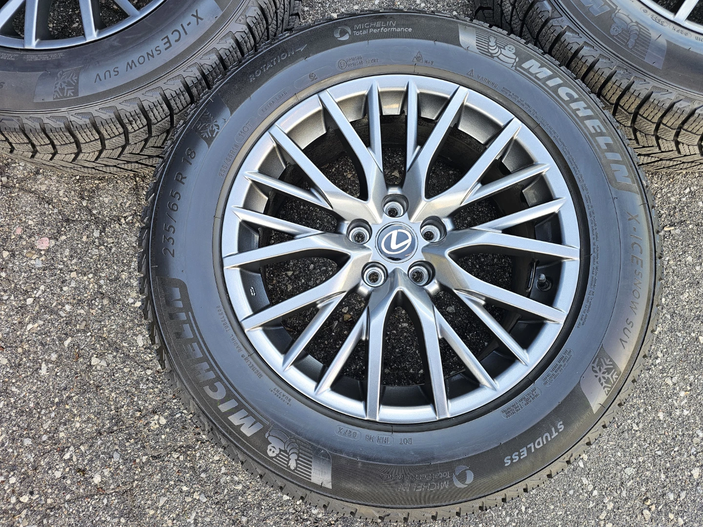 LEXUS RX350 WINTER PACKAGE 235/65 R18 - photo 2