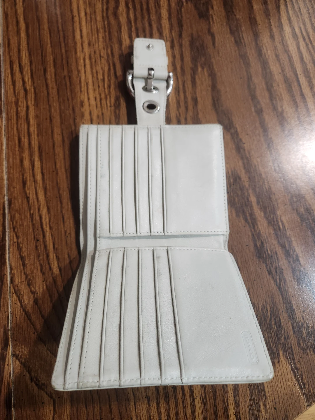 Coach White Leather Bifold Wallet - photo 2