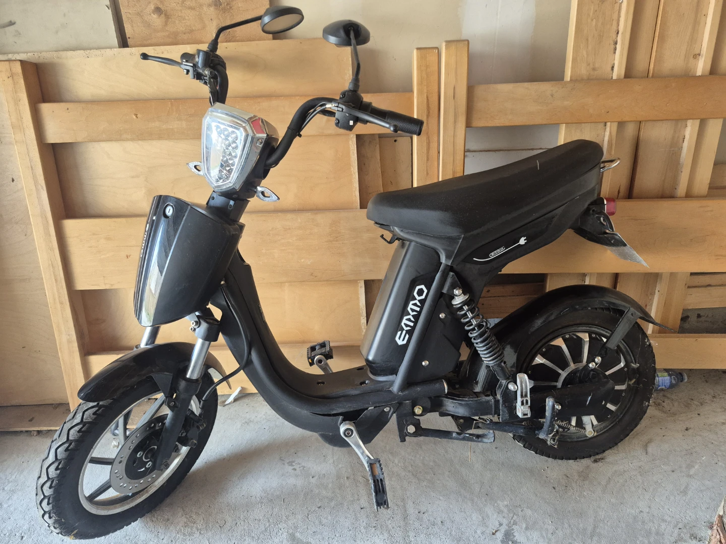 EMMO Electric Scooter